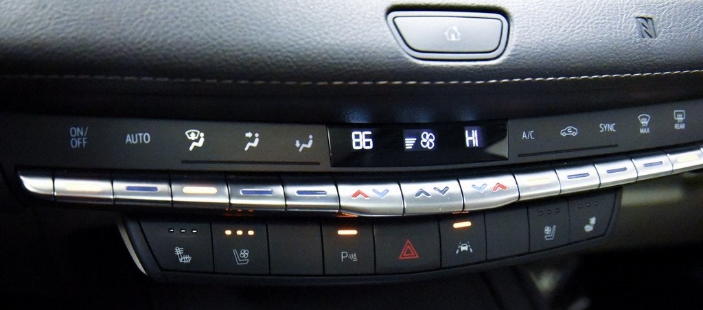 2019 Cadillac XT4 Premium Luxury