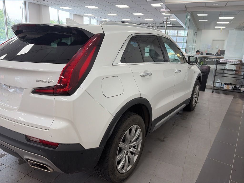 2023 Cadillac XT4 Premium Luxury