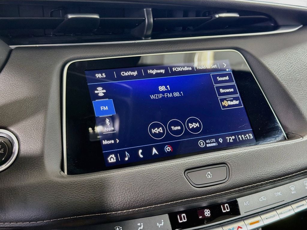 2022 Cadillac XT4 Premium Luxury