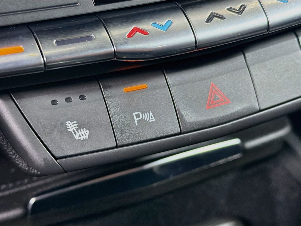 2022 Cadillac XT4 Premium Luxury
