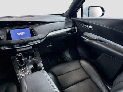 2022 Cadillac XT4 Premium Luxury