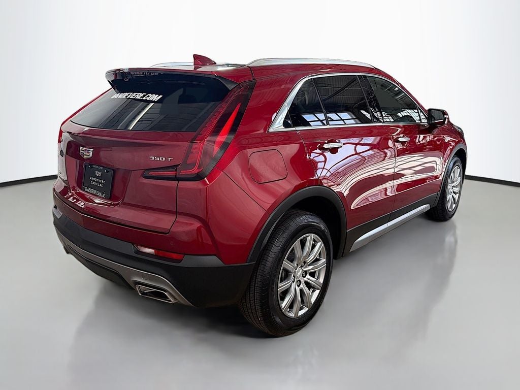 2023 Cadillac XT4 Premium Luxury