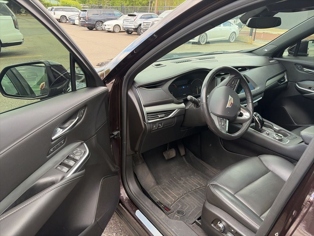 2020 Cadillac XT4 Premium Luxury