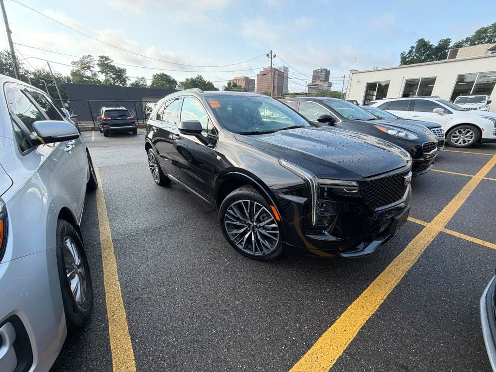 2024 Cadillac XT4 Sport