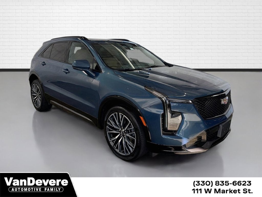 2024 Cadillac XT4 Sport