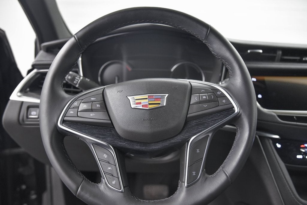 2022 Cadillac XT5 Premium Luxury