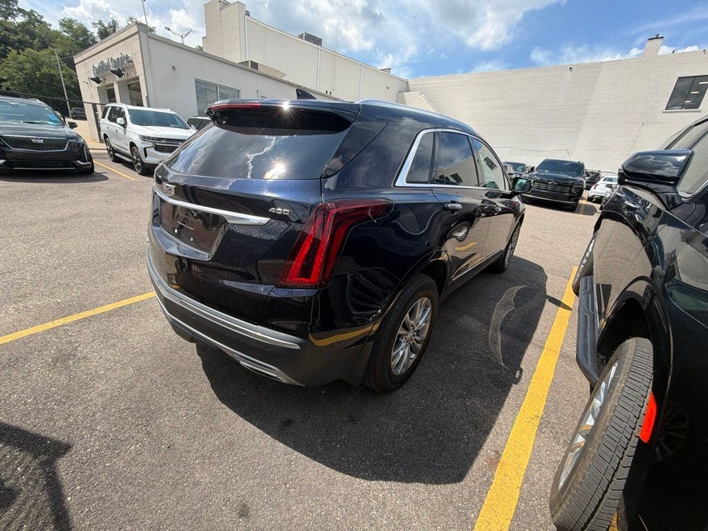 2022 Cadillac XT5 Premium Luxury