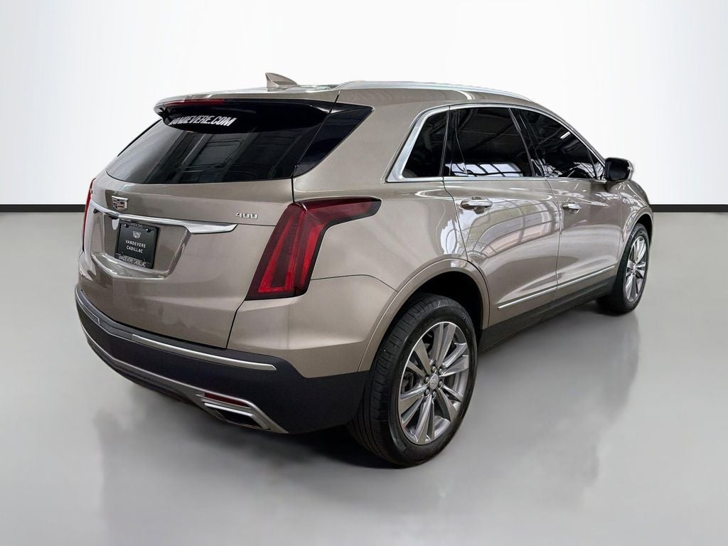 2022 Cadillac XT5 Premium Luxury
