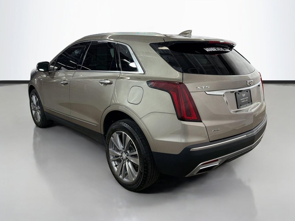 2022 Cadillac XT5 Premium Luxury