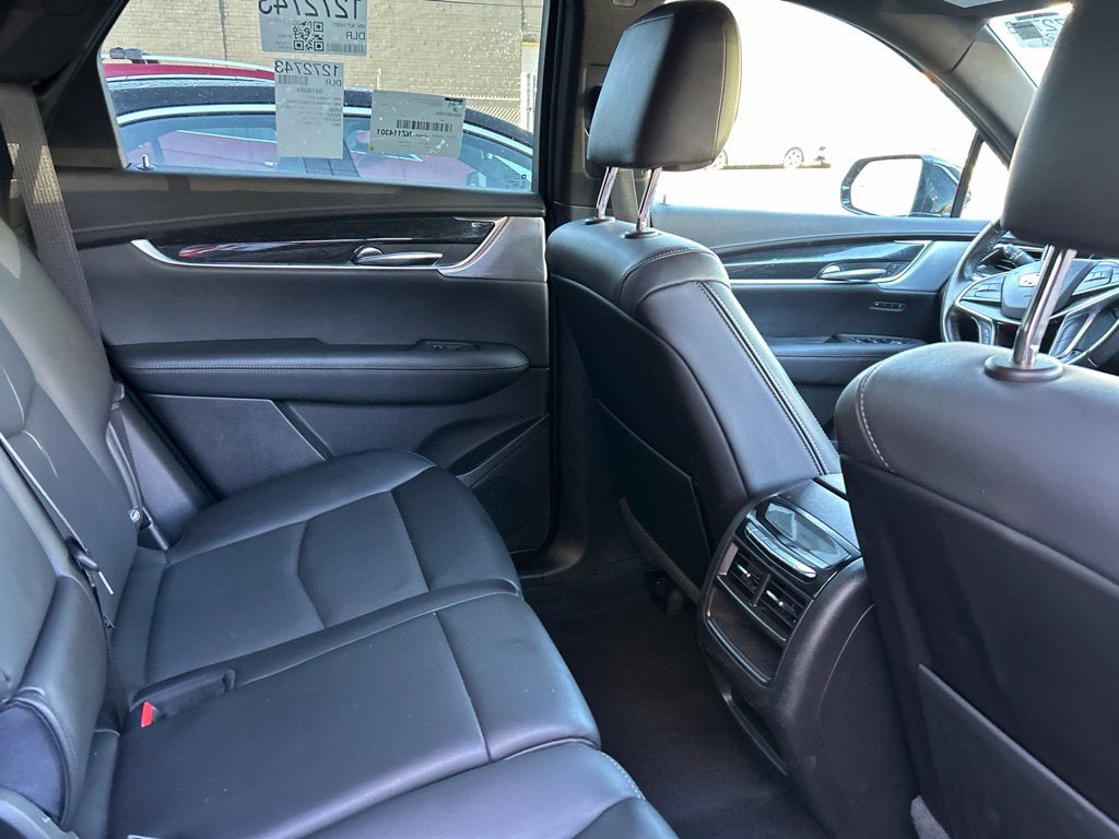 2022 Cadillac XT5 Premium Luxury