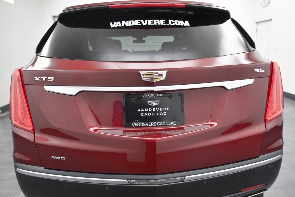 2017 Cadillac XT5 Luxury