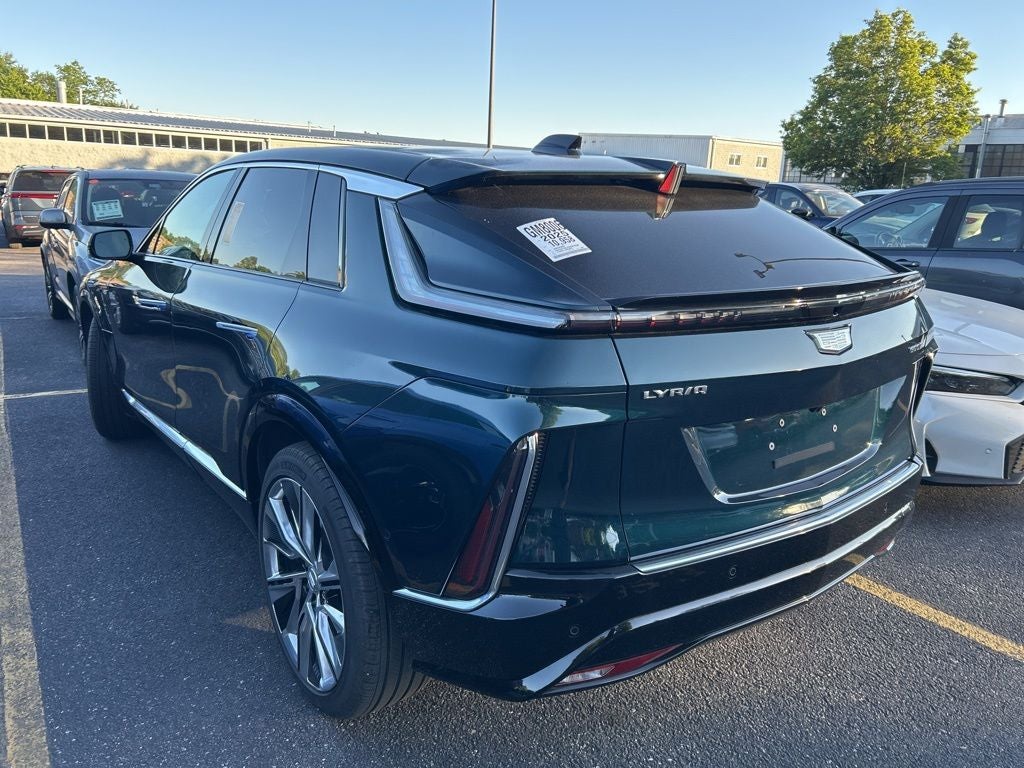 2025 Cadillac LYRIQ Luxury III
