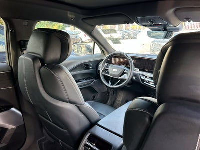 2025 Cadillac LYRIQ Luxury
