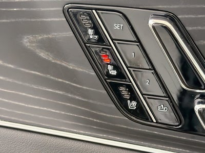 2025 Cadillac LYRIQ Luxury 3