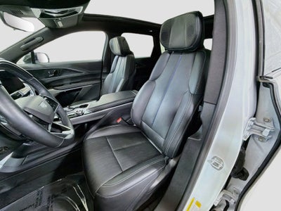 2025 Cadillac LYRIQ Luxury 3