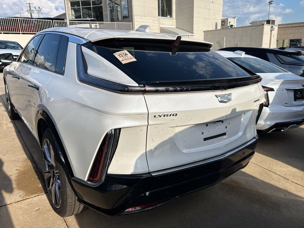 2025 Cadillac LYRIQ Luxury