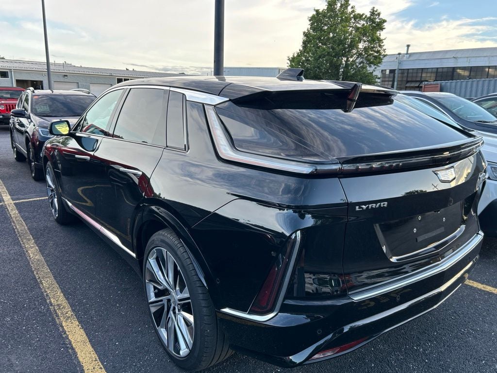 2025 Cadillac LYRIQ Luxury