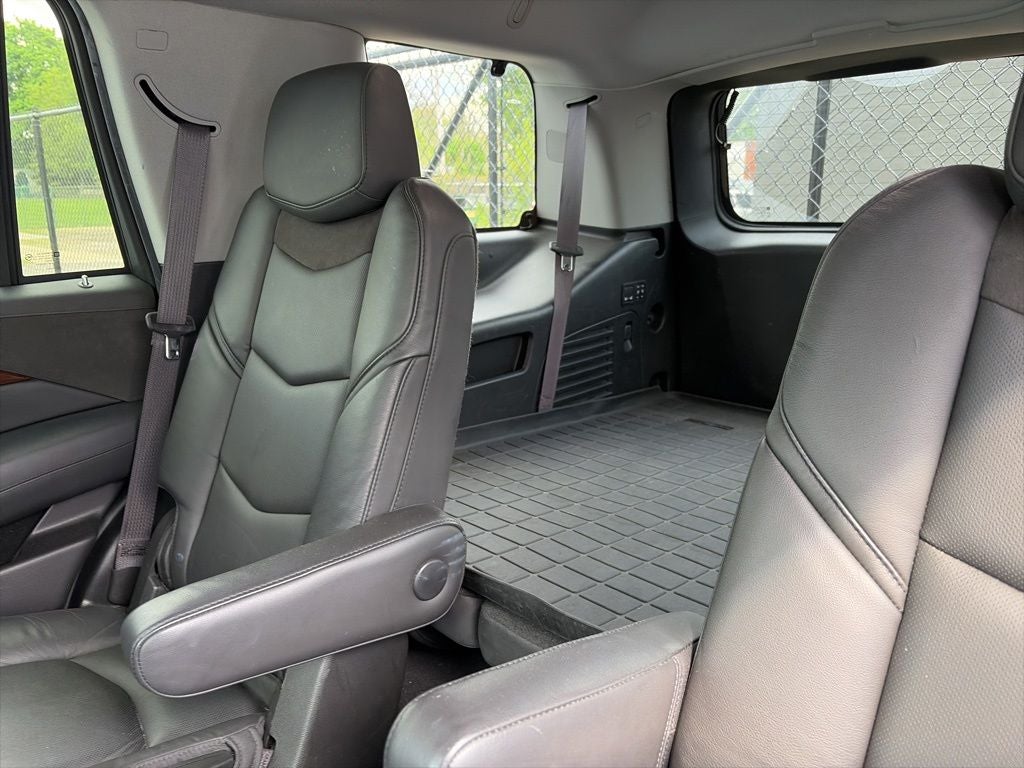 2017 Cadillac Escalade Luxury