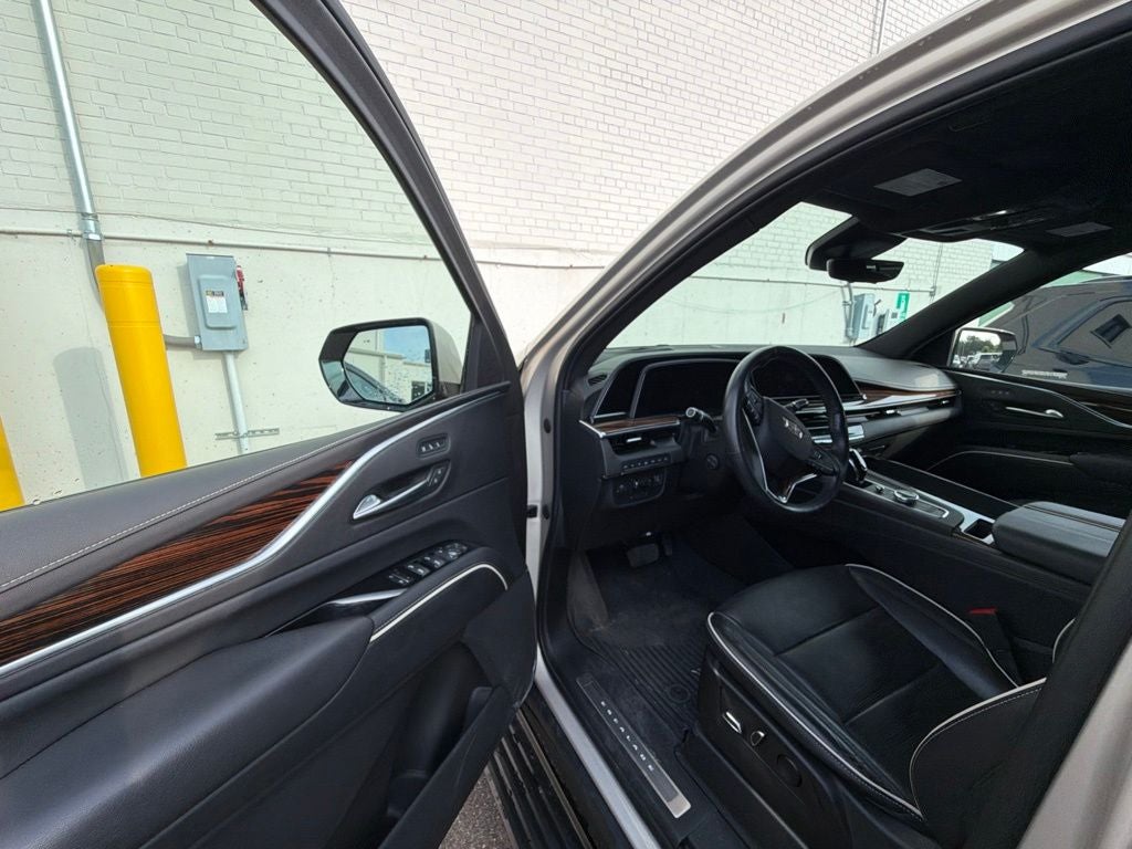 2022 Cadillac Escalade Premium Luxury
