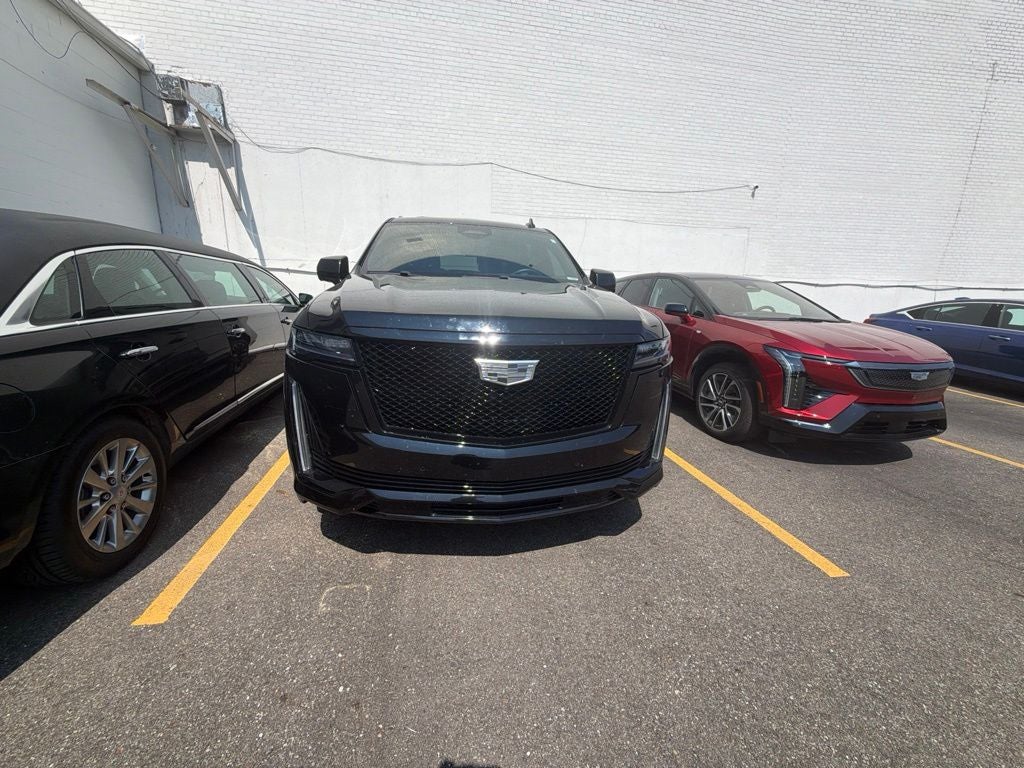 2023 Cadillac Escalade Sport