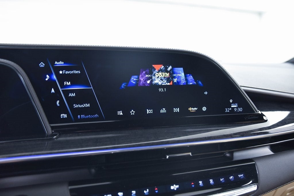 2024 Cadillac Escalade ESV Premium