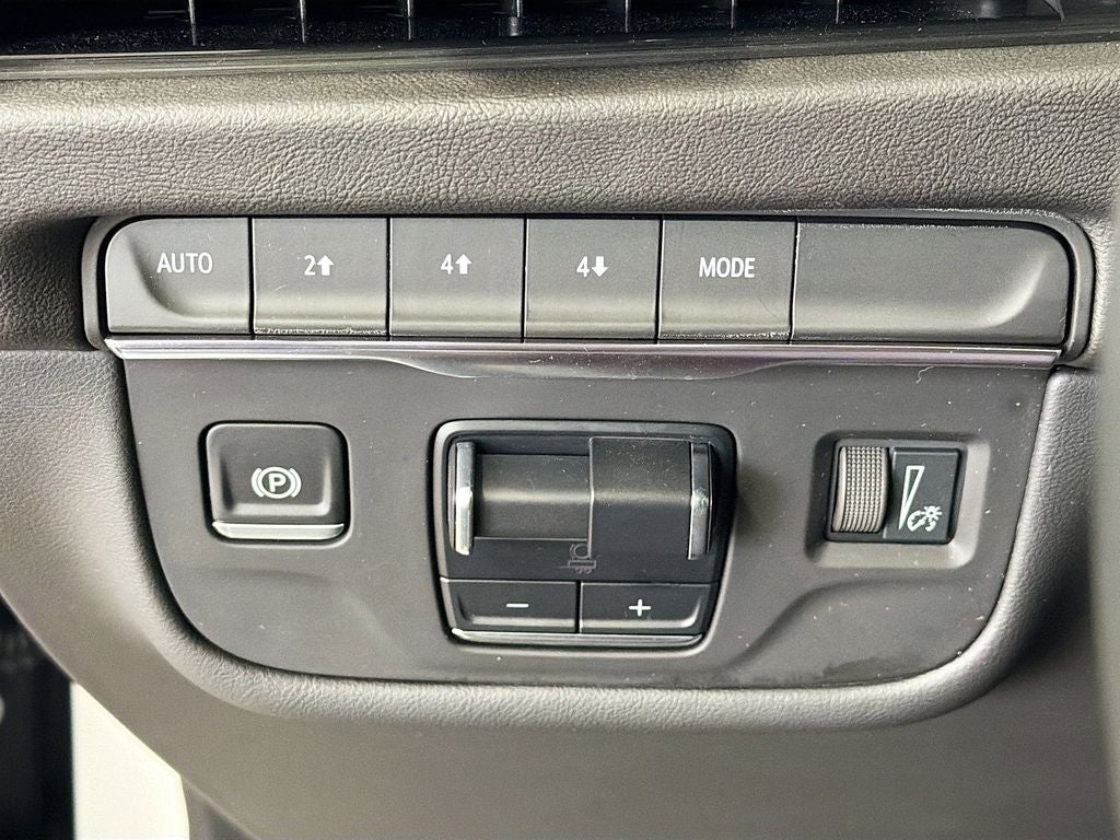 2025 Cadillac Escalade Sport