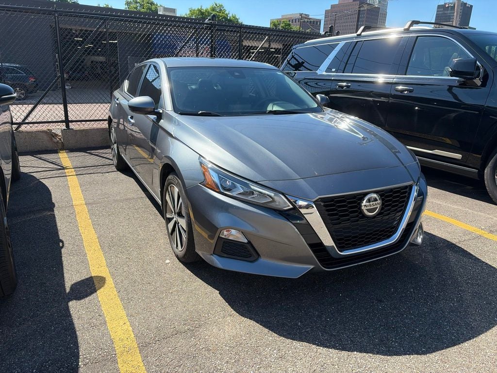 2022 Nissan Altima 2.5 SV