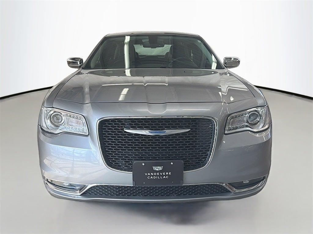 2016 Chrysler 300 C