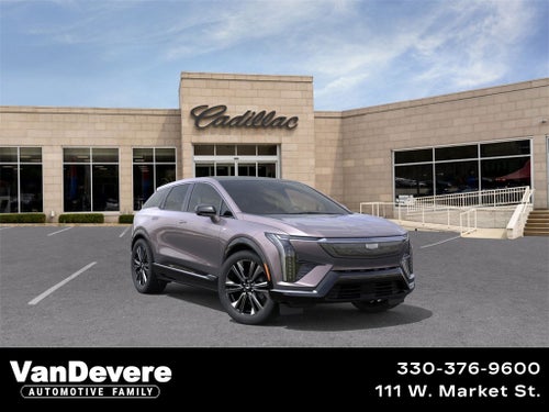 2025 Cadillac OPTIQ Luxury 2