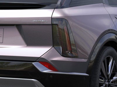 2025 Cadillac OPTIQ Luxury 2