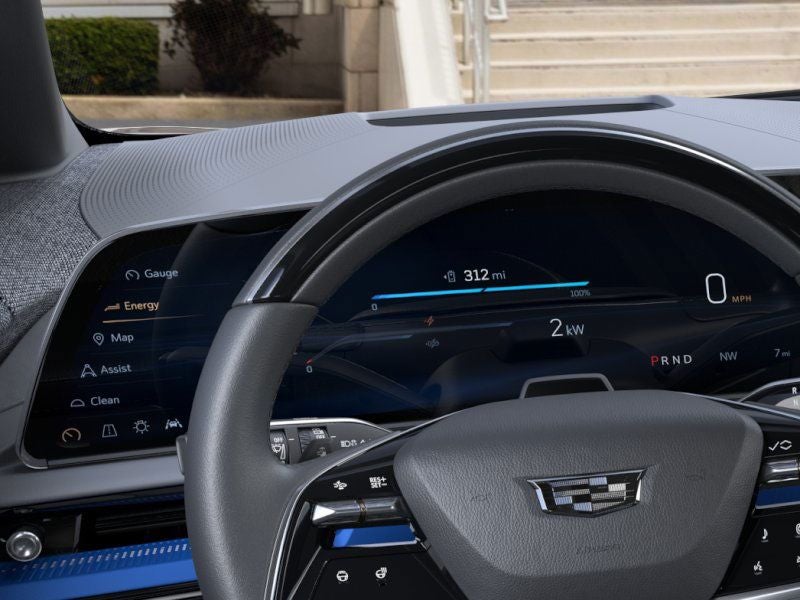 2025 Cadillac OPTIQ Luxury 2