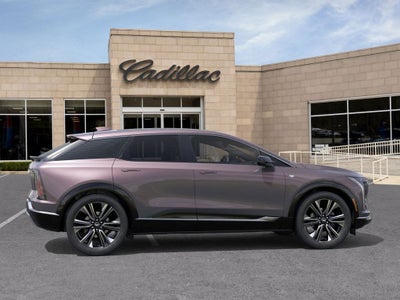 2025 Cadillac OPTIQ Luxury 2