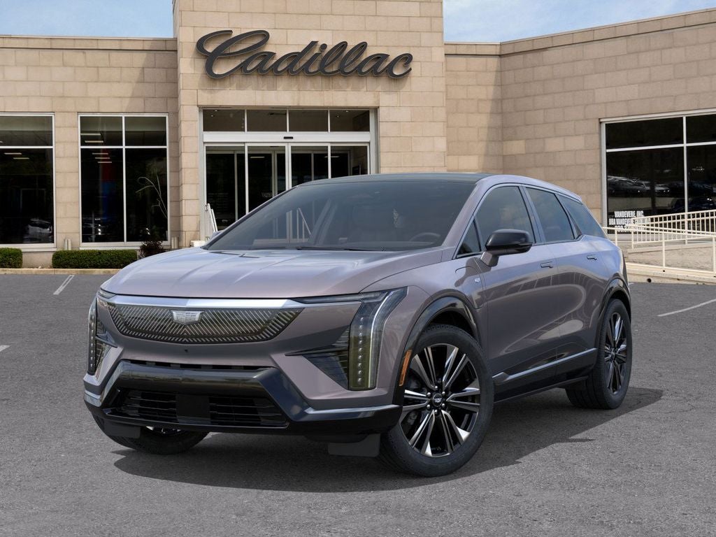 2025 Cadillac OPTIQ Luxury 2