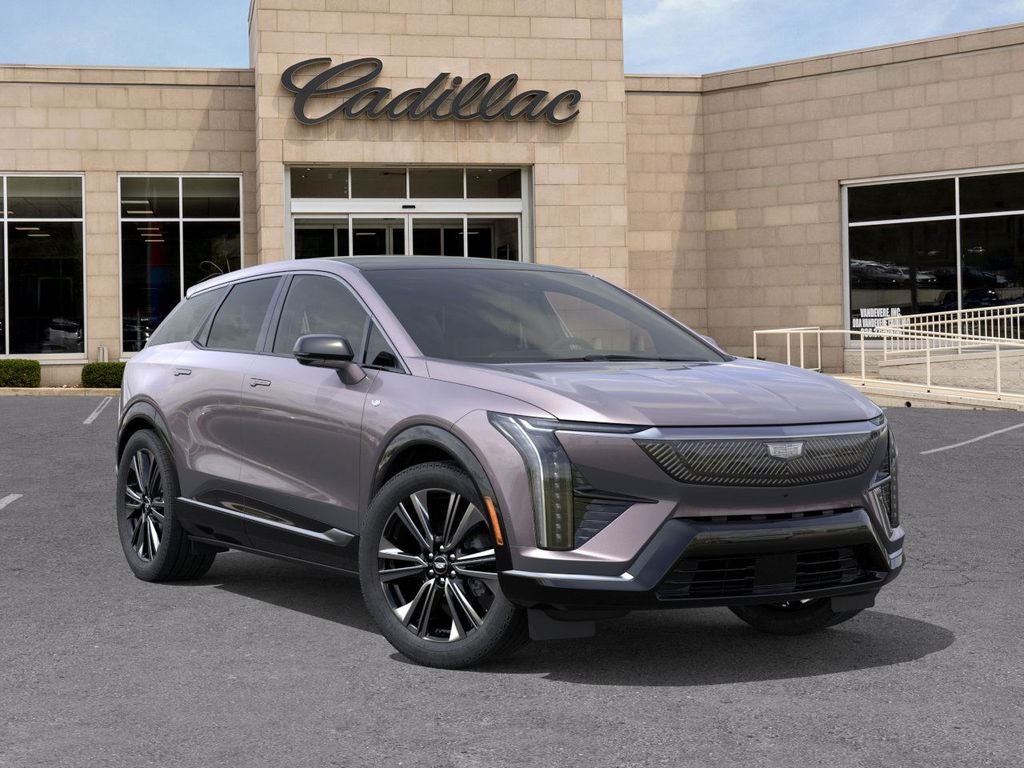 2025 Cadillac OPTIQ Luxury 2