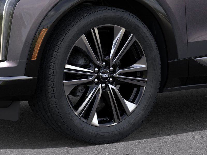 2025 Cadillac OPTIQ Luxury 2