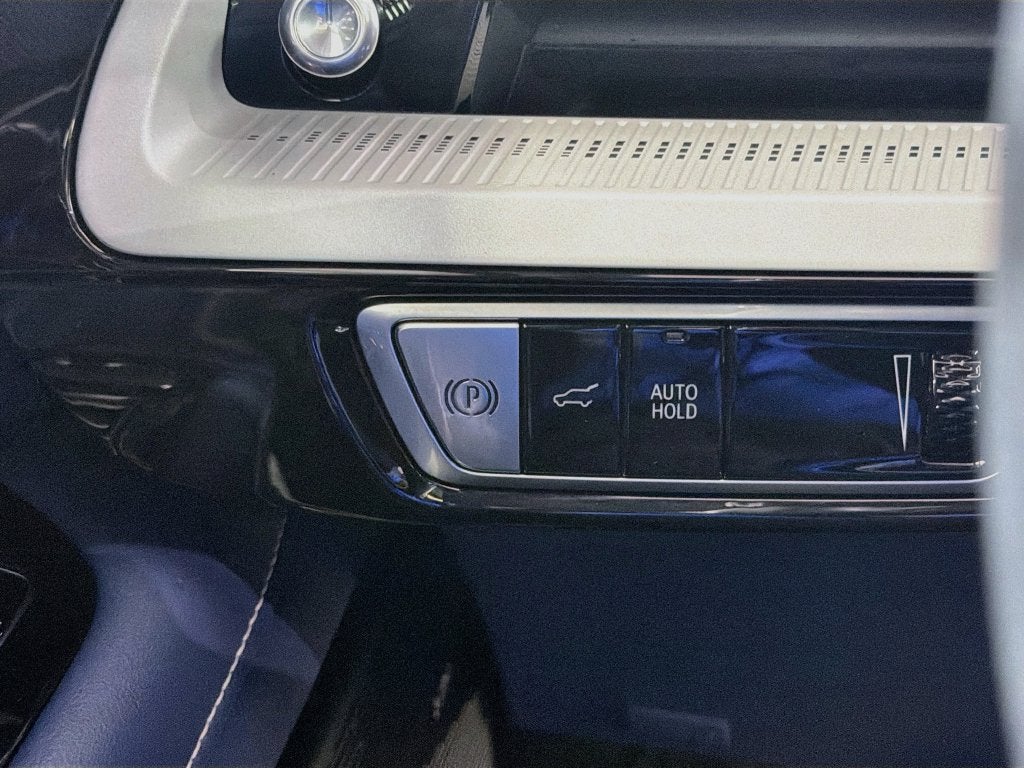 2025 Cadillac OPTIQ Sport 2