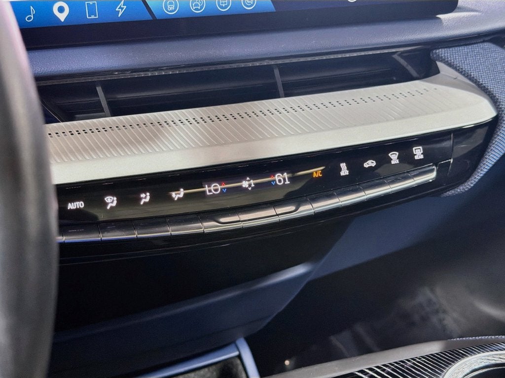 2025 Cadillac OPTIQ Sport 2