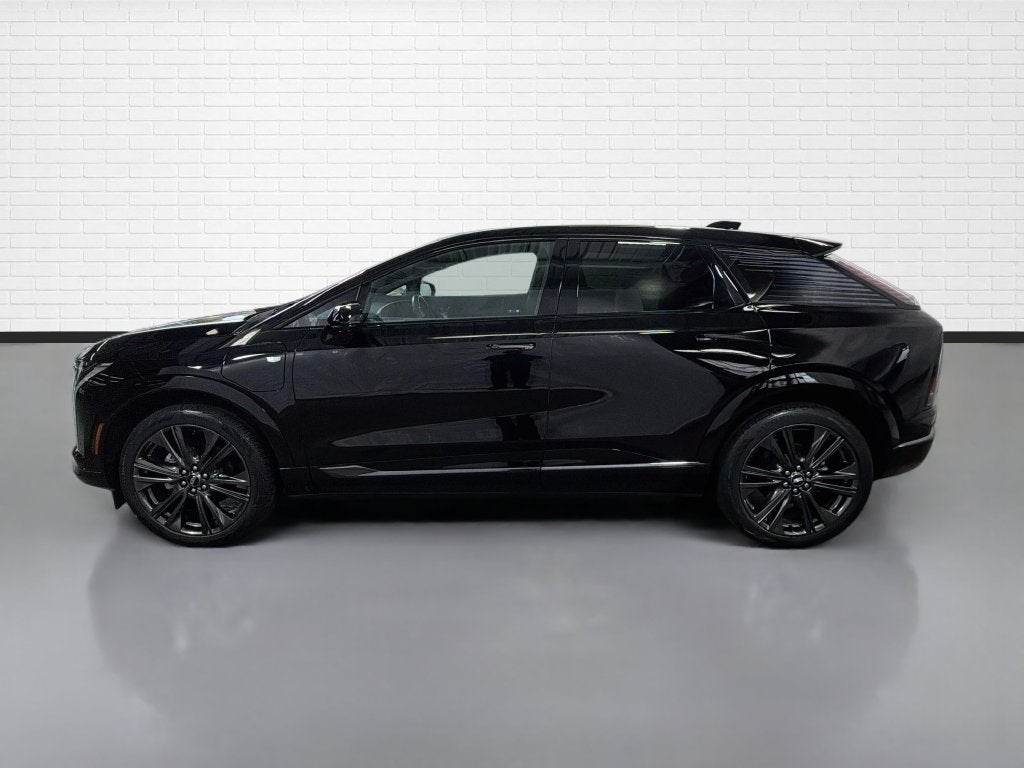 2025 Cadillac OPTIQ Sport 2