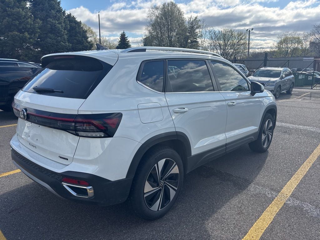 2025 Volkswagen Taos 1.5T SE
