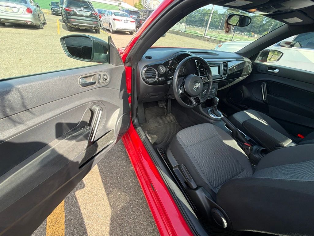 2018 Volkswagen Beetle 2.0T S