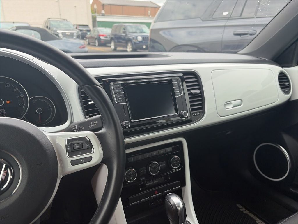 2019 Volkswagen Beetle 2.0T SE