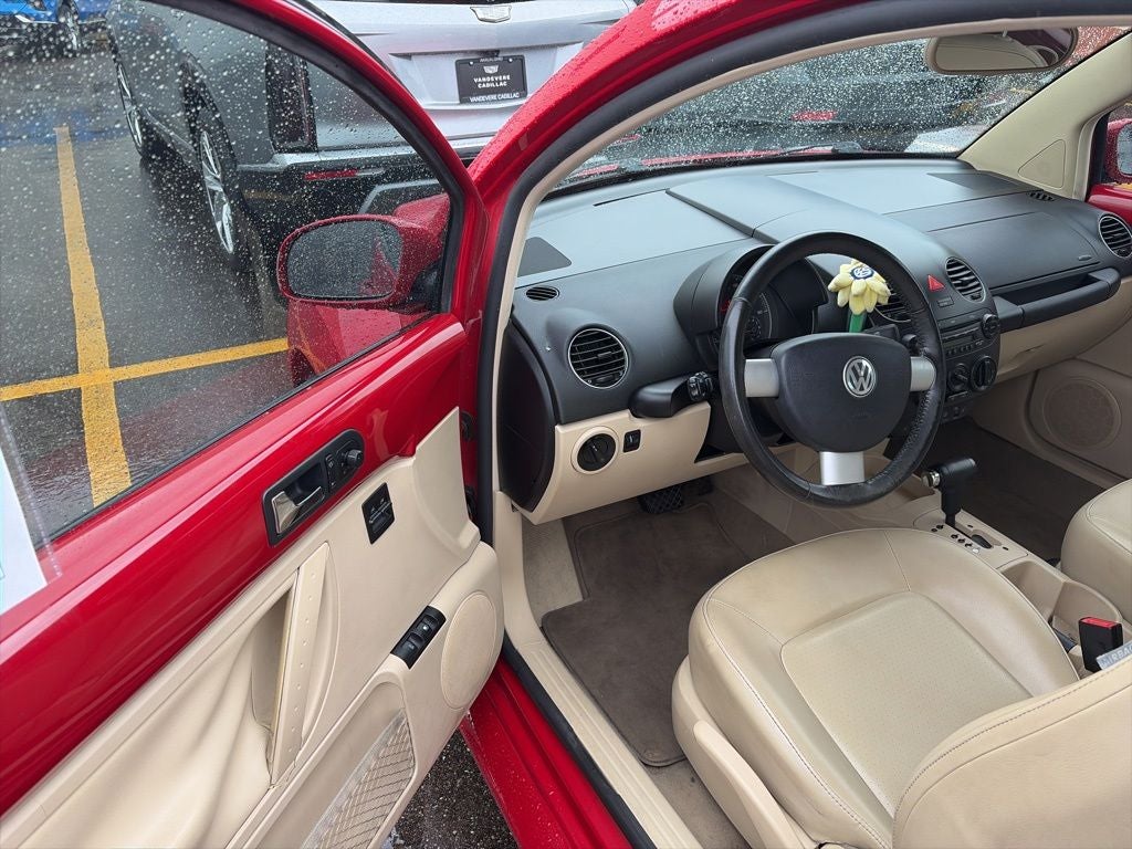 2008 Volkswagen Beetle Base