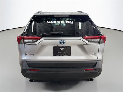 2022 Toyota RAV4 Hybrid XLE