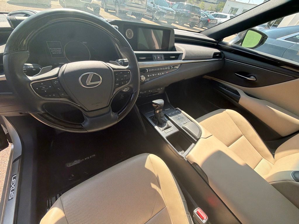 2021 Lexus ES 250