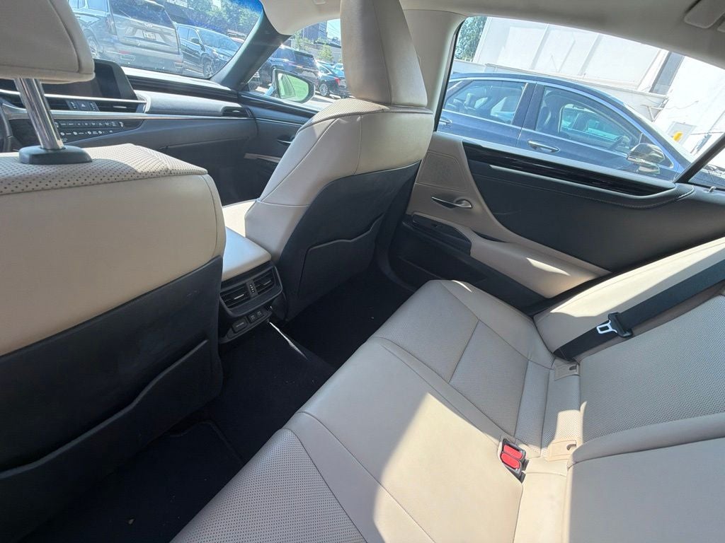 2021 Lexus ES 250