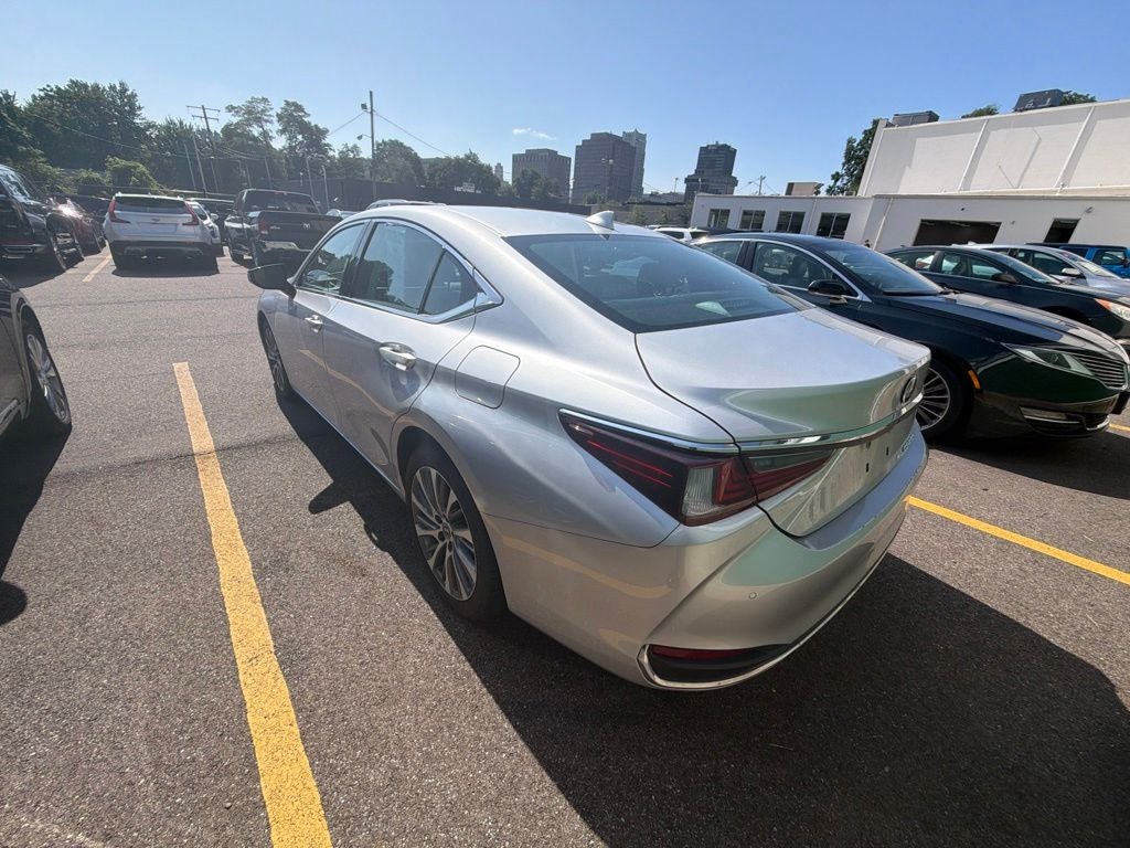 2021 Lexus ES 250