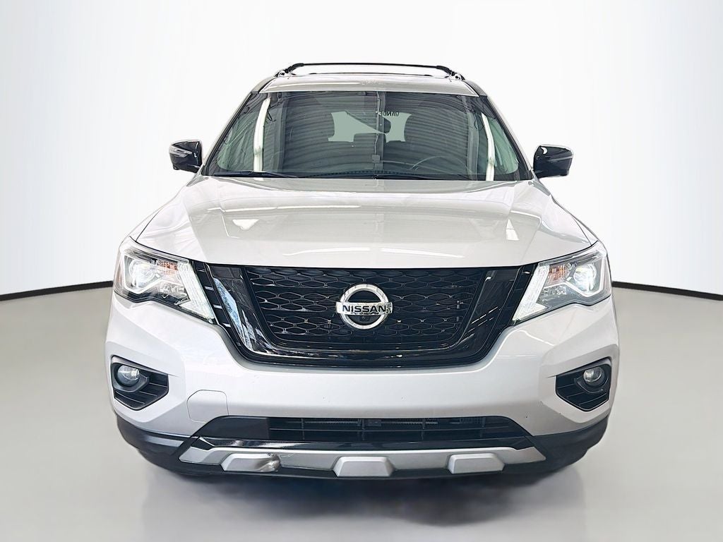 2020 Nissan Pathfinder SL