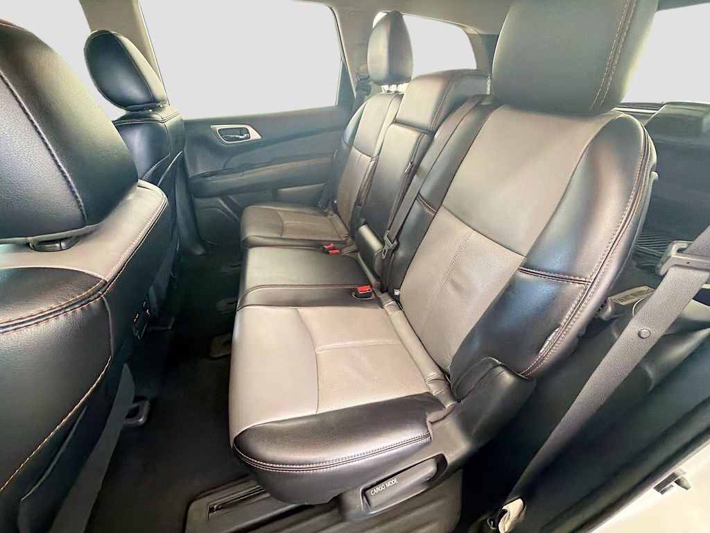 2020 Nissan Pathfinder SL