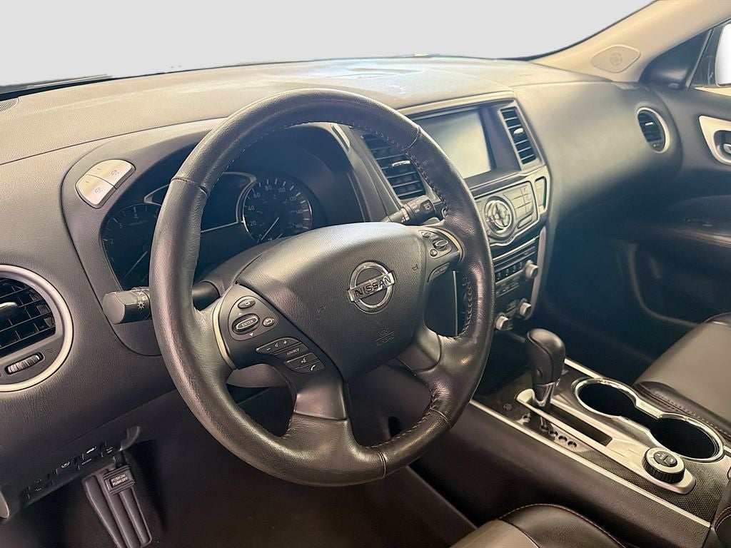 2020 Nissan Pathfinder SL