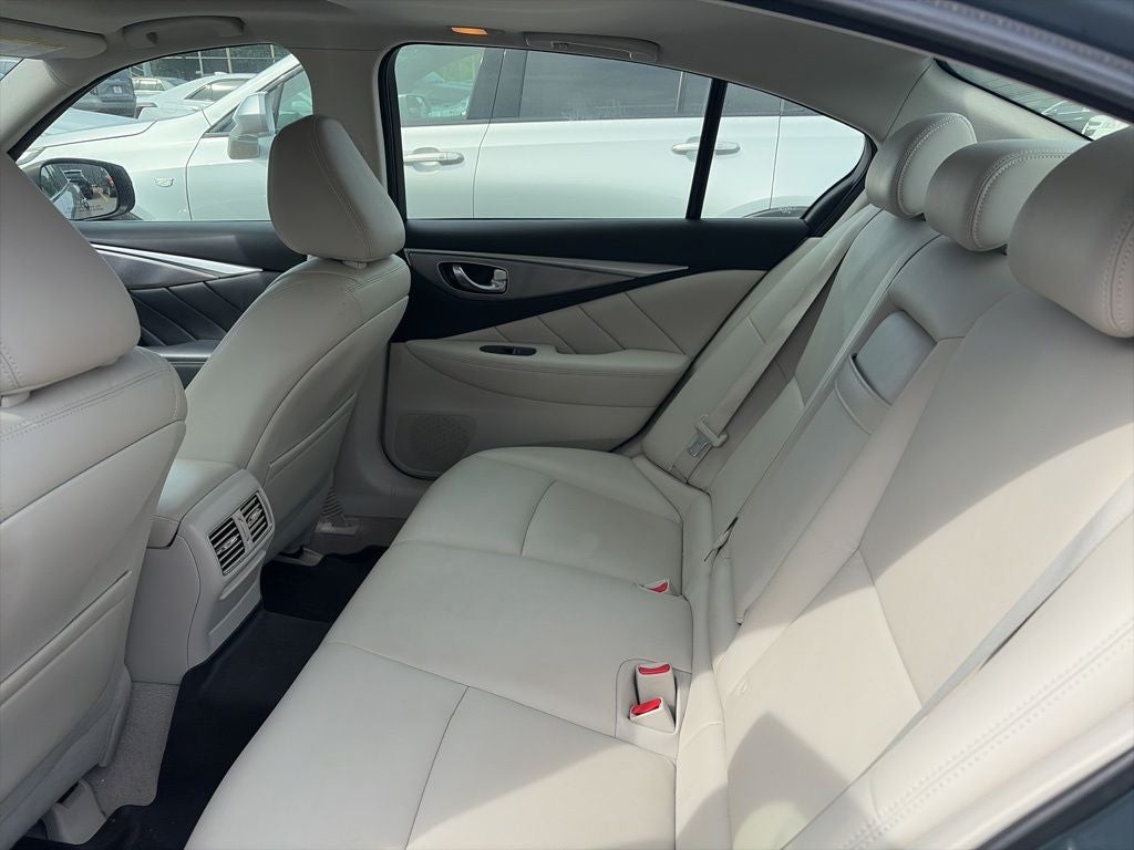 2015 INFINITI Q50 Premium